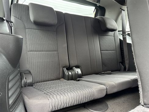 Used 2017 GMC Yukon SLE w/ Convenience Package image 19
