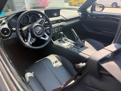 Used 2024 MAZDA MX-5 Miata Grand Touring w/ Weather Package RWD image 9
