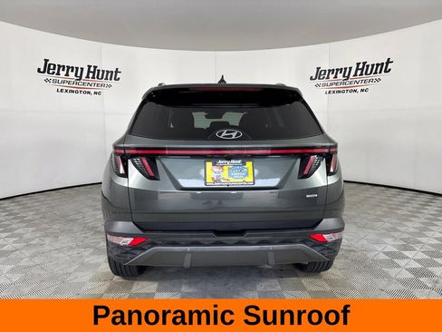 Used 2022 Hyundai Tucson Limited AWD/4WD image 6