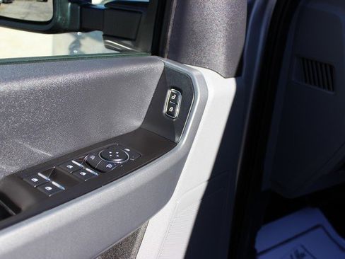 Used 2024 Ford F350 XLT AWD/4WD image 7