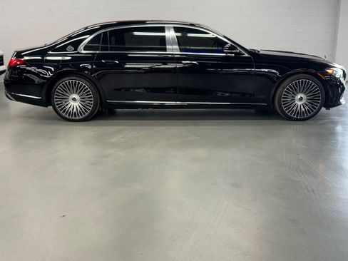Used 2023 Mercedes-Benz Maybach S 680 4MATIC w/ Manufaktur Leather Package image 15