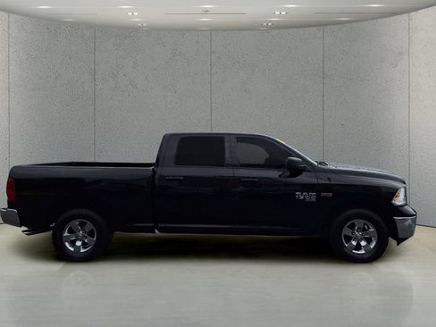 Used 2020 RAM 1500 Classic SLT AWD/4WD image 6