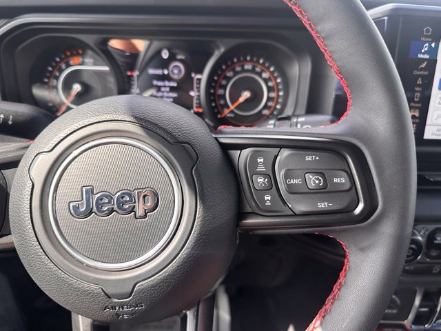 Used 2024 Jeep Wrangler Unlimited Rubicon AWD/4WD image 22