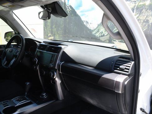 Used 2022 Toyota 4Runner Trail Special Edition AWD/4WD image 24