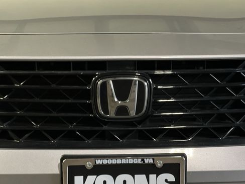 Used 2024 Honda Accord EX image 12