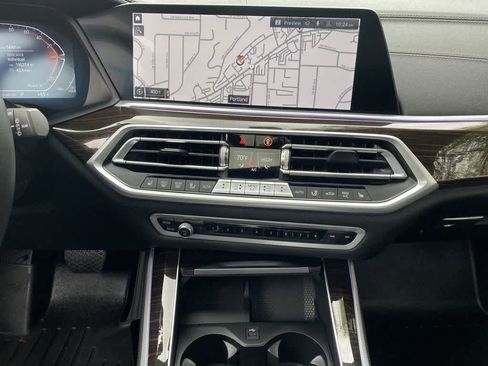 Used 2021 BMW X5 xDrive40i w/ Premium Package AWD/4WD image 24