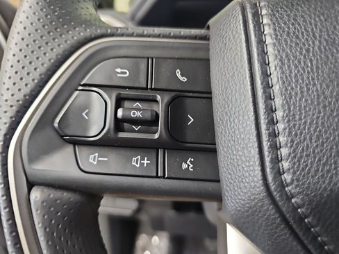 Used 2025 Toyota 4Runner TRD Off-Road Premium AWD/4WD image 20