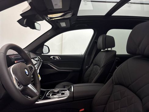 New 2026 BMW X5 xDrive40i w/ M Sport Package AWD/4WD image 24