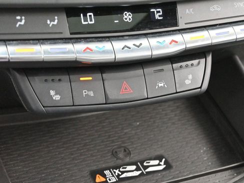 Certified 2022 Cadillac CT4 Luxury w/ Sun And Sound Package image 26