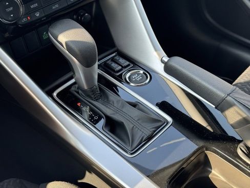 New 2025 Mitsubishi Eclipse Cross AWD image 27