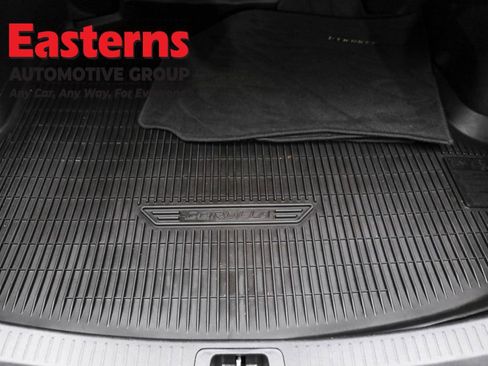 Used 2023 Toyota Corolla SE image 9