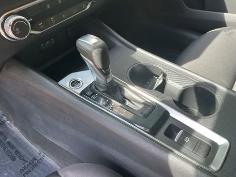 Used 2020 Nissan Altima 2.5 S AWD/4WD image 24
