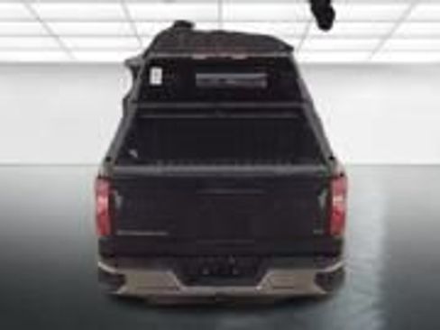 Used 2023 Chevrolet Silverado 1500 LT AWD/4WD image 15