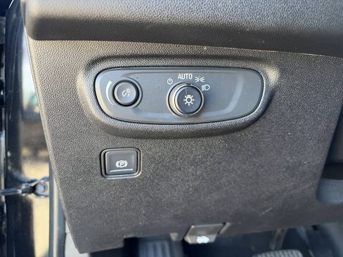 Used 2018 GMC Terrain SLE AWD/4WD image 40
