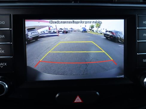 Used 2021 Kia Soul LX image 25