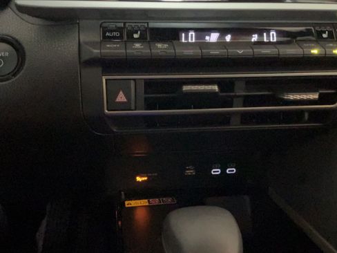 Certified 2025 Toyota Camry XLE FWD image 12