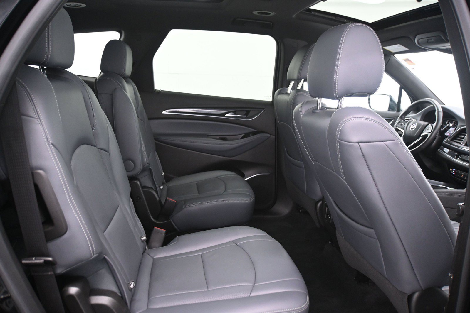 Used 2023 Buick Enclave Essence w/ Experience Buick Package AWD/4WD image 14