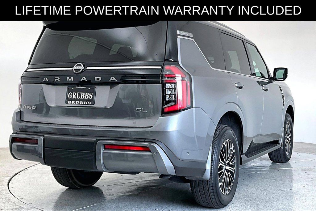 Used 2025 Nissan Armada SL AWD/4WD image 2