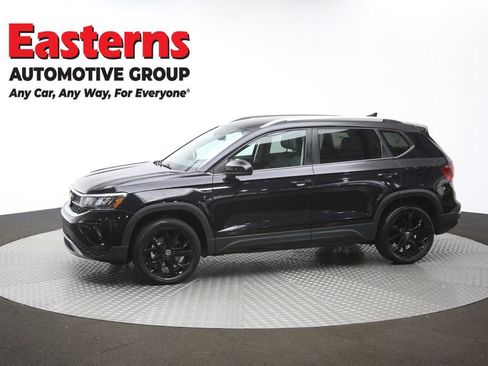 Used 2024 Volkswagen Taos SE image 57