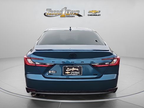 Used 2025 Toyota Camry SE image 8