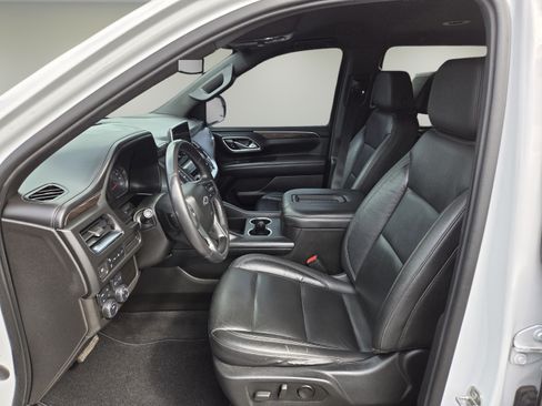 Used 2021 Chevrolet Suburban Z71 w/ Rear Media and Nav Package AWD/4WD image 10