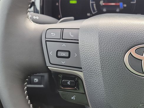 Certified 2025 Toyota Camry SE image 22