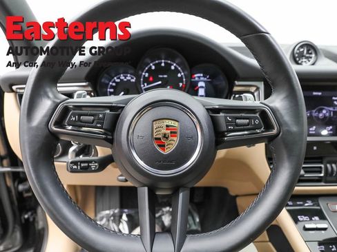 Used 2024 Porsche Macan image 10