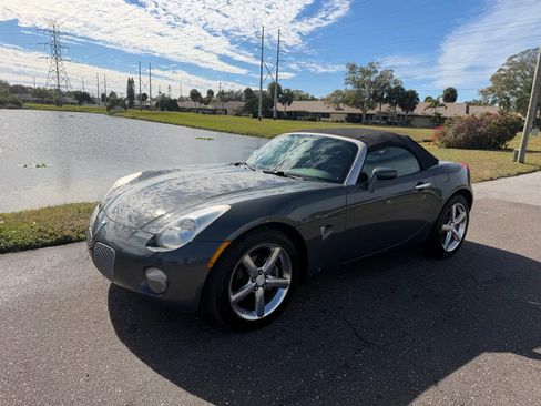 Used 2009 Pontiac Solstice Convertible w/ Preferred Package image 14