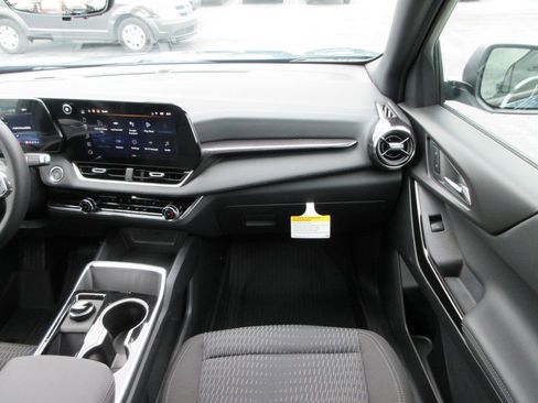 New 2026 Chevrolet Equinox LT w/ Safety and Technology Package FWD image 15