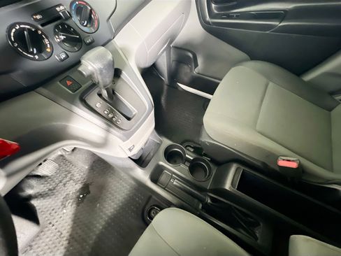 Used 2017 Chevrolet City Express LT image 24