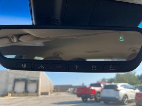 Used 2018 Genesis G80 3.8 RWD image 10