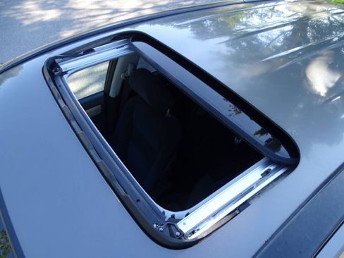 Used 2010 Honda CR-V EX image 2