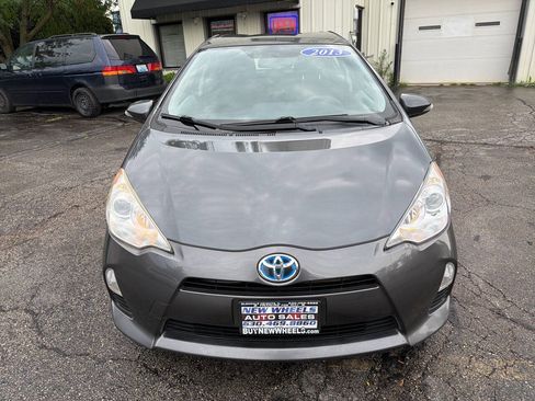 Used 2013 Toyota Prius C Three FWD image 2