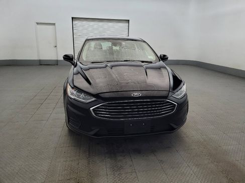 Used 2020 Ford Fusion SE FWD image 14