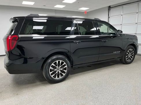 Used 2025 Ford Expedition Max Platinum AWD/4WD image 11