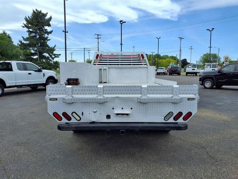Used 2017 RAM 4500 Tradesman w/ Chrome Appearance Group AWD/4WD image 4