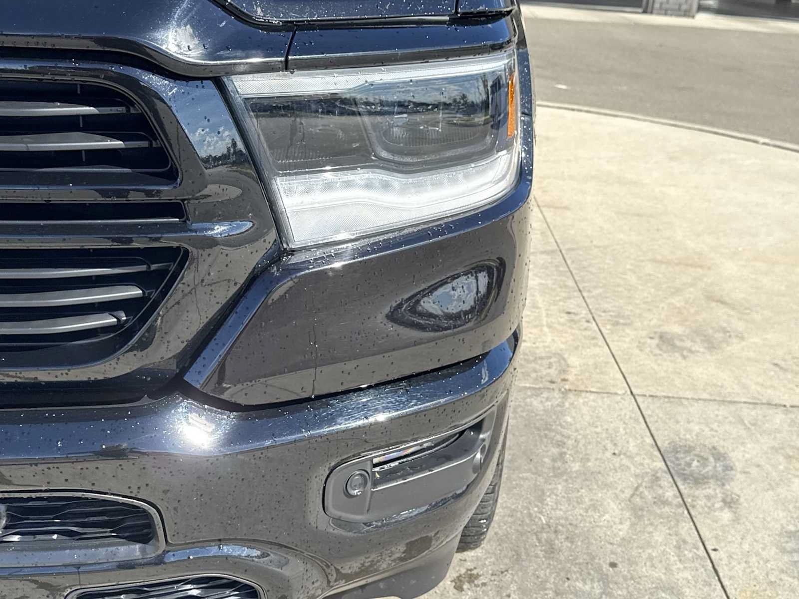 Used 2024 RAM 1500 Laramie AWD/4WD image 10