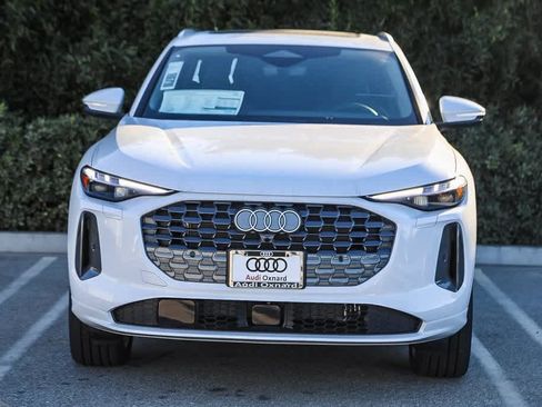 New 2025 Audi Q5 Premium Plus image 2