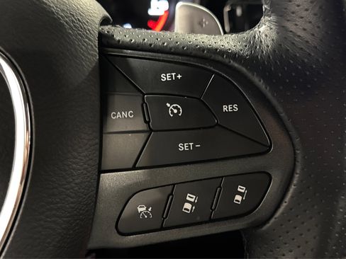 Used 2025 Dodge Durango R/T image 25