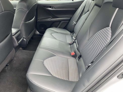 Used 2024 Toyota Camry SE FWD image 11