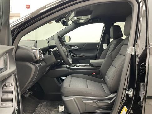 New 2026 Chevrolet Equinox LT w/ Safety and Technology Package AWD/4WD image 9