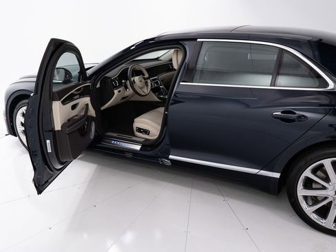 Used 2020 Bentley Flying Spur W12 AWD/4WD image 9