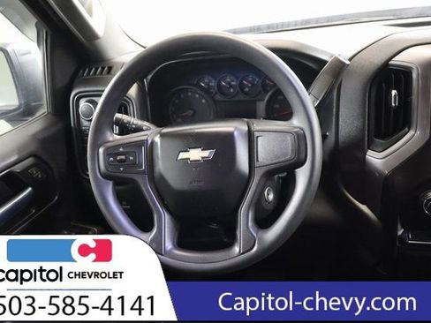 Used 2020 Chevrolet Silverado 1500 Custom w/ Custom Value Package AWD/4WD image 14