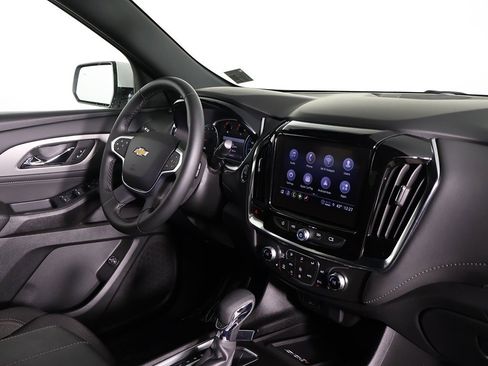Used 2024 Chevrolet Traverse LT image 25