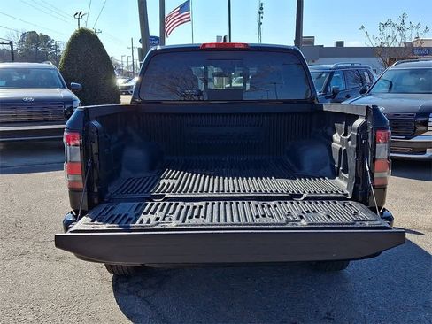 Used 2024 Nissan Frontier PRO-4X image 30