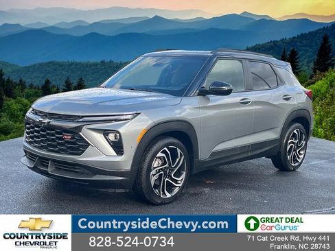 Used 2025 Chevrolet TrailBlazer RS w/ Convenience Package image 1