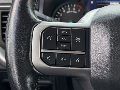 Certified 2024 Ford Expedition XLT image 16