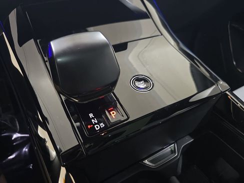 Used 2024 Land Rover Range Rover Sport image 25