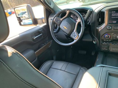Used 2022 Chevrolet Silverado 3500 High Country w/ Safety Package II image 17