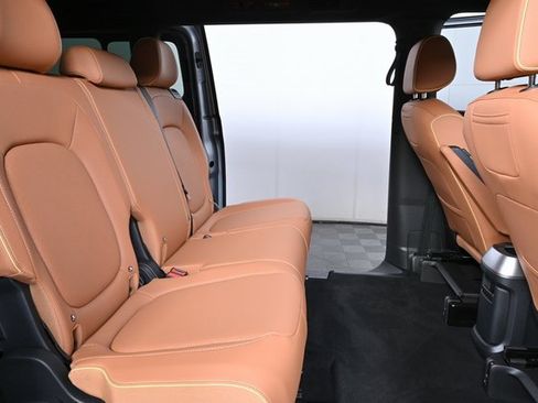 New 2025 Volkswagen ID. Buzz Pro S image 18